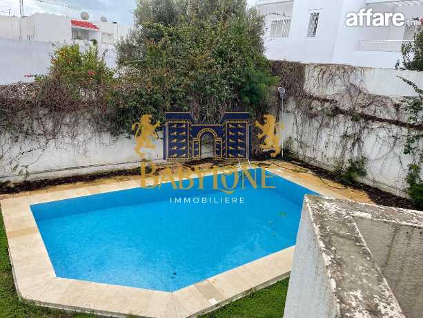 A louer une villa avec piscine à la Marsa 