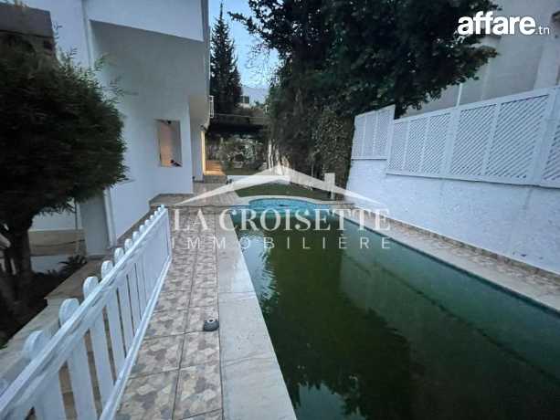 Villa S+4 avec piscine à Gammarth MVL0256