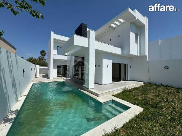 Belle villa toute neuve S+4 avec piscine à Hammamet à vendre