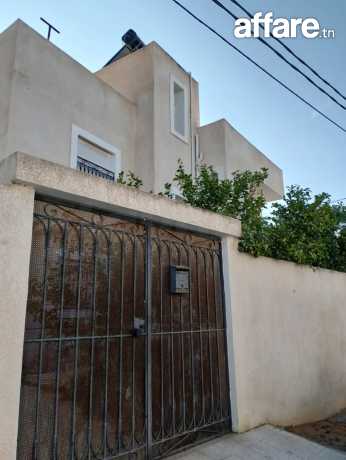 Joli villa a raoued borj touil