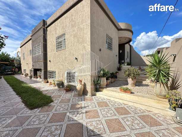 une luxueuse villa à Hammamet Nord