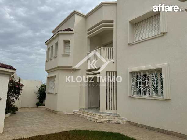 Villa Style Américain à Cite Ain Mareim Bizerte 